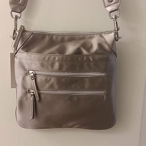 NWT CHICO'S CROSS BODY BAG-GORGEOUS😍